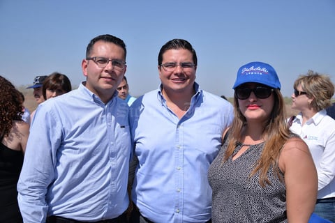 20052017 EN FAMILIA.  Katy, David y Regina.