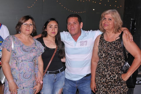20052017 CONTENTAS.  Andrea, Lucía, Luciana, Perla, Mayte, Paola y Marlene.