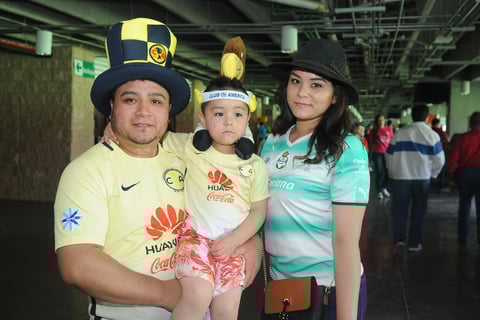 20052017 EN EL FUT.  Armando, Jaciel y Alondra.