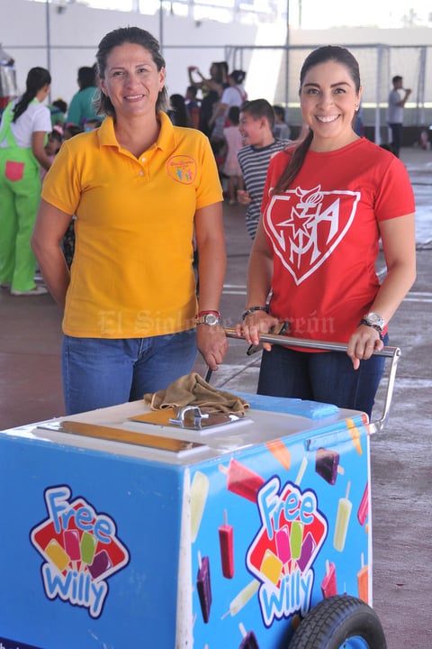 21052017 EVENTO ESCOLAR.  Elsa y Mónica.