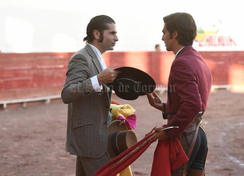 21052017 CORRIDA DE TOROS.  Javier Conde y Antonio Lomelín.