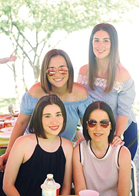 21052017 AMIGAS.  Jimena, Cecilia, Roberta y Lorena.