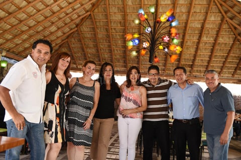 21052017 Pako, Nancy, Ivonne, Rosy, Nidia, Fernando, Roberto y Macario.