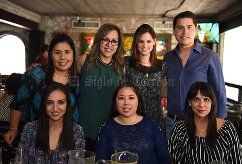 21052017 Yadzia, Max, Mónica, Mara, Jazmín, Lili y Claudia.