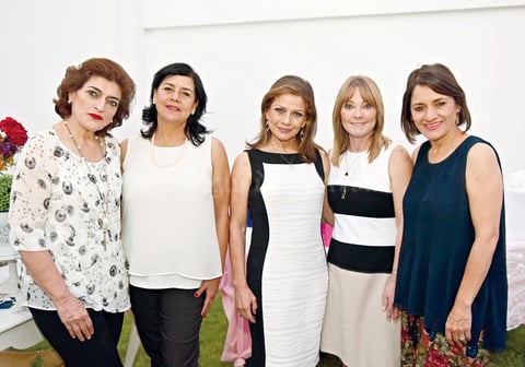 21052017 PRESENTES EN DESPEDIDA.  Laura, Paty, Reyna, Lety y Gina.