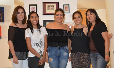 21052017 Tina Zugasti, Perla Fernanda Chávez, Anahí García, Evelyn Muñoz y Nancy García.