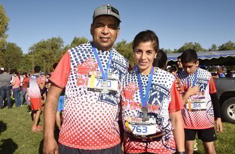 22052017 CRUZAN LA META.  César y Paty Frausto.