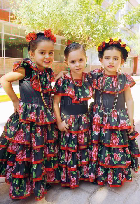 23052017 MUY LINDAS.  Ma. José, Alexa y Lorena.