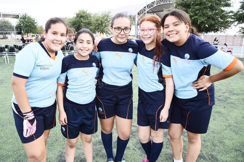23052017 Daniela, Anel, Nelly, Andrea y Lupita.