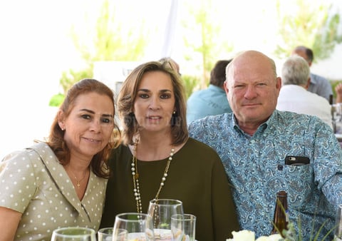24052017 Maruca, Mabel y Beto.