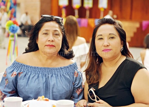 24052017 EN FESTEJO.  Ana Lilia y Lourdes.