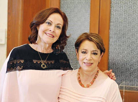 25052017 EN EXPO.  Mely González con Maritza Cervantes.