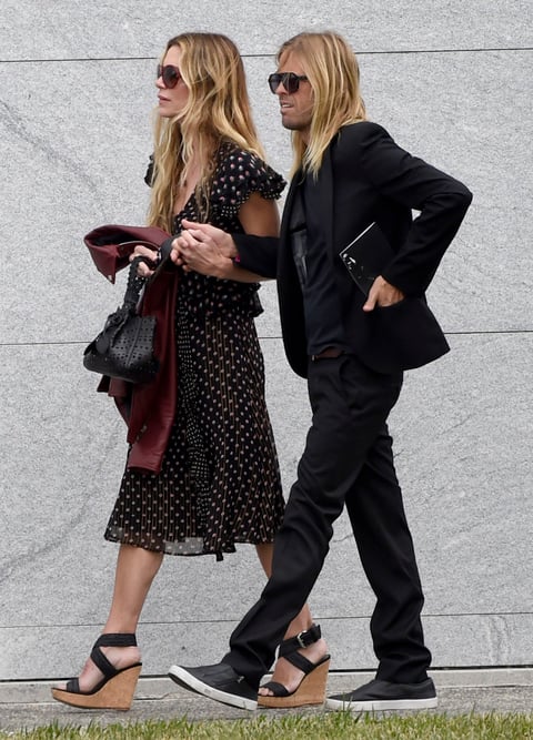Taylor Hawkins, de Foo Fighters y Alison Hawkins.