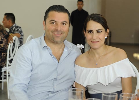Salvador y Karina