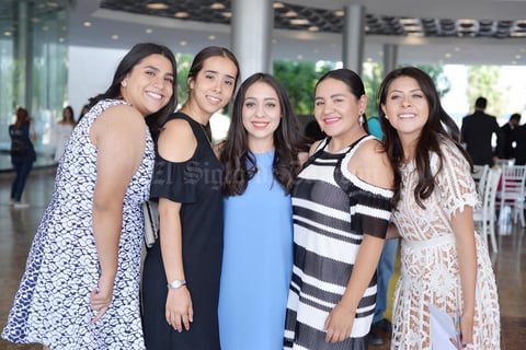 28052017 FELICES.  Anilú, Tere, Natalia, Ana y Sofía.