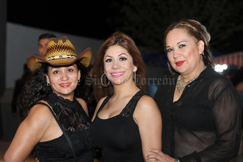 30052017 Gladys, Liz y Cony.