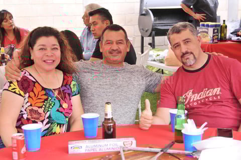 01062017 Cony, Santos y Memo.