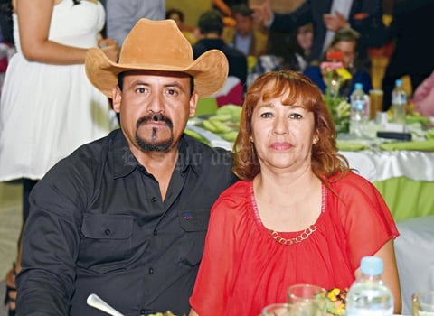 01062017 EN FESTEJO.  José y Blanca.