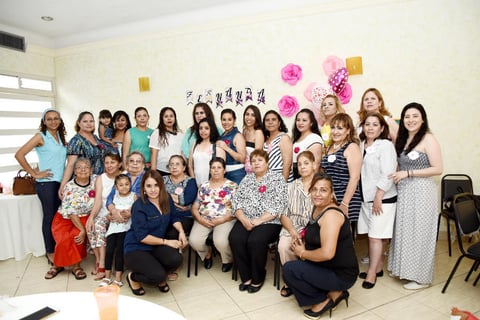 03062017 Amigas en el festejo.