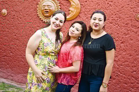 05062017 FIESTA DE CANASTILLA.  Vero, Susy y Vero.