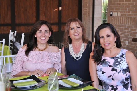 06062017 Damas en prenupcial