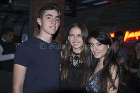 09062017 Rodrigo, Gaby y Cynthia.
