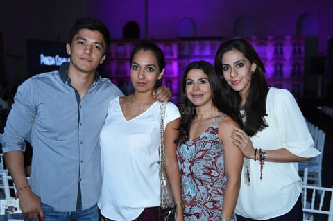 Andrés, Fernanda, Martha y Analú