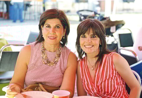10062017 CONTENTAS.  Vanessa y Mónica.