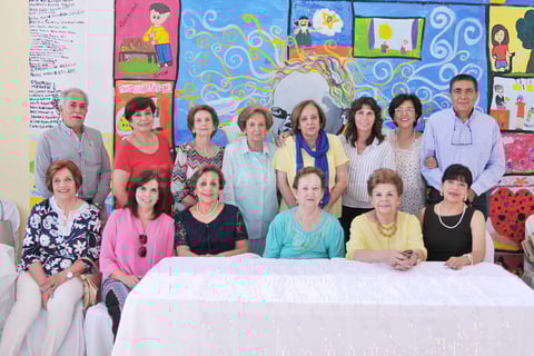 10062017 EN FESTEJO.  Integrantes del Patronato del Albergue del Padre Manuelito.