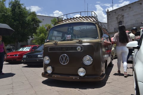 La famosa "Van" también presente en este magno evento.