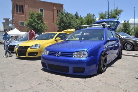 El 20 aniversario del Volks's Festiva se llevó a cabo en la Plaza IV Centenario.