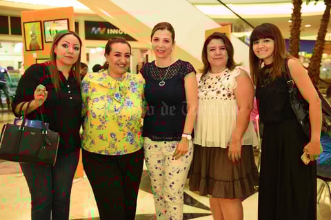12062017 Ana, Lizbeth, Lucía, Rosy y Sharon.