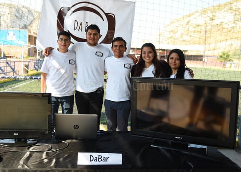 11062017 Ximena, Ixhel, Roberto, Sebastián, Raúl, María José y César.