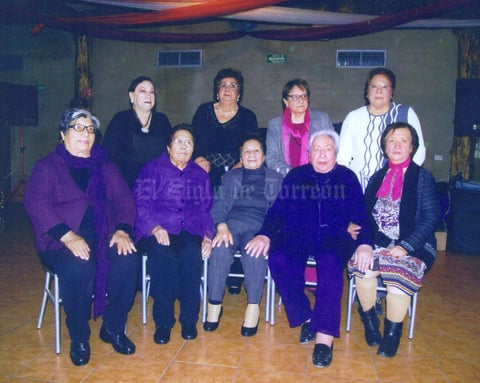 11062017 SE REENCUENTRAN.  Ex alumnas de la Escuela Normal Prof. Federico Hernández Mireles, Tercera generación: Teofis Martínez, Rita Castorena, Quica Delgado, Margarita Villafaña, Nachita Castorena, Tere Ceniceros y María Reyes.