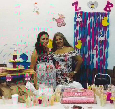 11062017 FIESTA DE CANASTILLA.  Yazmín de Santiago y su mamá, Lety Jaramillo.