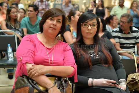13062017 Adela y Sara.