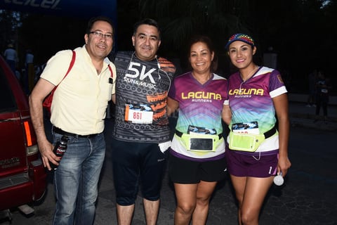 13062017 EN CARRERA ATLéTICA.  Carlos, Joel, Lupita y Bere.