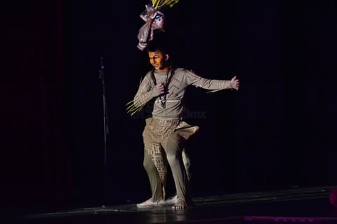 Bajo la dirección general y teatral del maestro Miguel Meraz, jóvenes actores se pusieron nuevamente en la piel de los queridos personajes de 'El Rey León'.