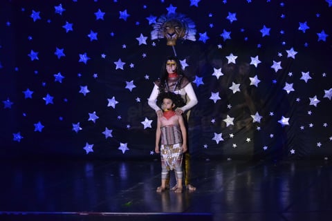 El elenco de 'El Ciclo sin Fin' regresó al Teatro Ricardo Castro para presentar dos funciones con el objetivo de reunir fondos que se invertirán para mantener a flote algunos proyectos integrales de la ciudad y así beneficiar a niños de zonas de riesgo dentro del programa 'Juntos Creamos'.