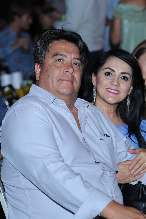 15062017 EN PAREJA.  Ricardo y Verónica.