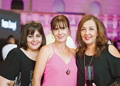 18062017 POSAN PARA LA CáMARA.  Gabriela, Lety y Bibiana.