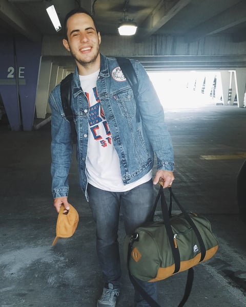El joven José Esparza se ha hecho famoso en redes sociales gracias a la interpretación de covers del género regional mexicano así como temas inéditos.
