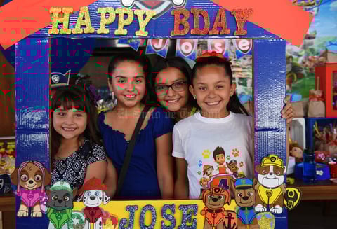 Nicole, Mariana, Valentina y Danna