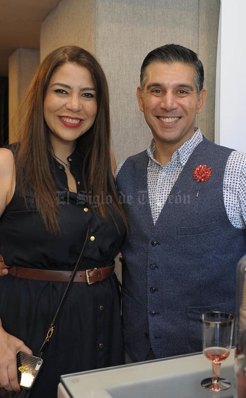 Mayra Rodríguez de Escalante y Héctor García