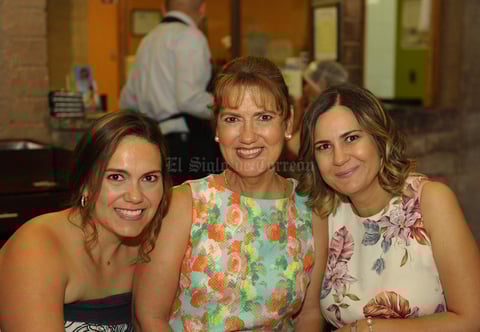 Angélica, Silvia y Angélica