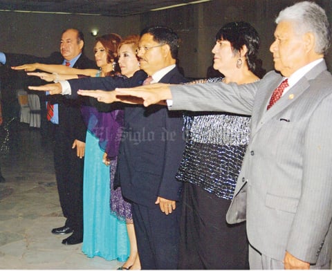 26062017 TOMA DE PROTESTA.  Mesa directiva del Club de Leones de Gómez Palacio 2014 - 2015.