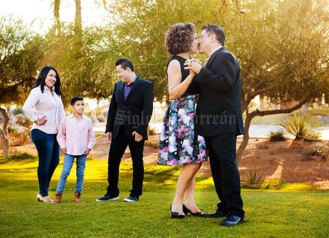 25062017 FESTEJO EN FAMILIA.  Bertha Alicia Carrillo de Salas con su esposo, Gerardo Salas de la Cruz, sus hijos, Ana Cristina y Alfonso Salas Carrillo, y su nieto, Gerardo Ruiz Salas.