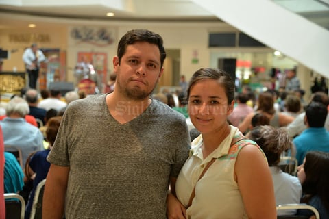 27062017 Omar y Lady.