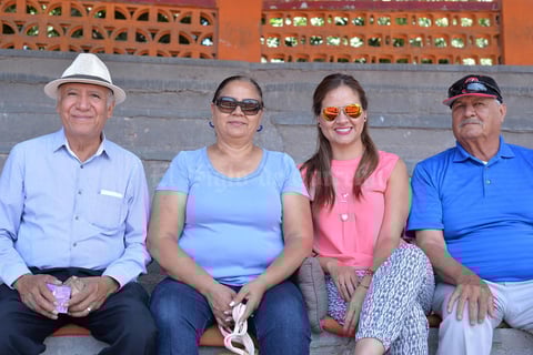 30062017 Roberto, Coco, Lily y Martín.
