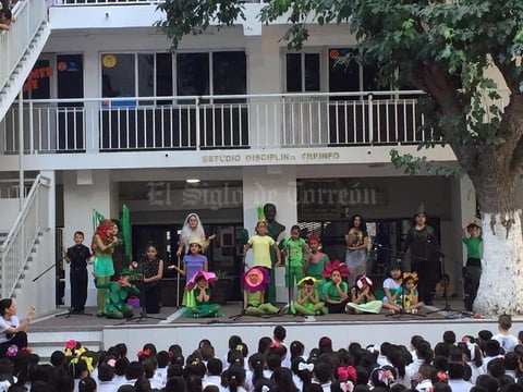02072017 Exámenes públicos de todos los grupos del colegio, desde kinder hasta preparatoria, donde participaron alumnos, padres de familia y maestros, a partir del 20 de junio y hasta el 5 de julio.